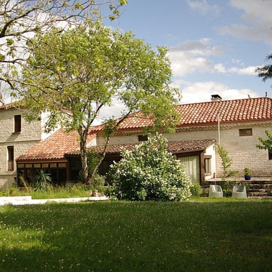 Maison / Villa MONTCUQ (46800) 325.00m2 727 160 € 