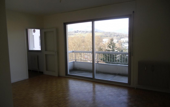 Réseau Immo-diffusion : Appartement P2  CHAMBERY  29 m2 491 € 