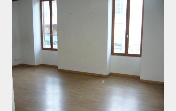 Réseau Immo-diffusion : Appartement P3  NIMES  75 m2 120 000 € 