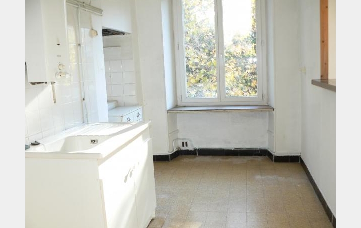 Réseau Immo-diffusion : Appartement P3  BAGNOLS-SUR-CEZE  45 m2 51 750 € 