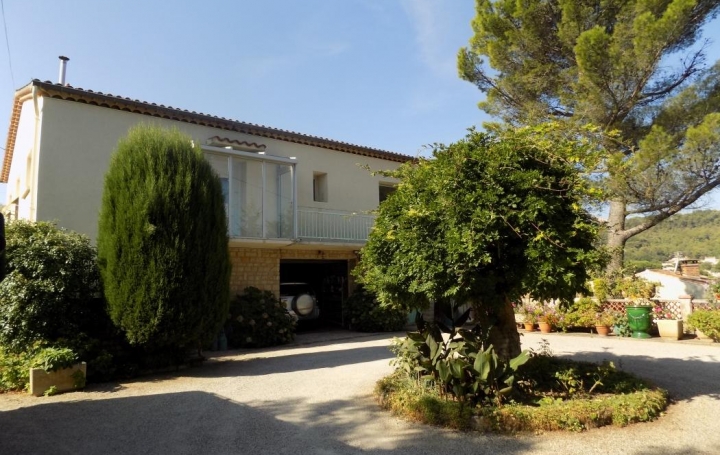 Réseau Immo-diffusion : Villa  BAGNOLS-SUR-CEZE  133 m2 290 000 € 