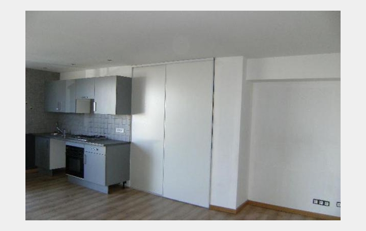 Réseau Immo-diffusion : Appartement P2  SORGUES  42 m2 67 000 € 