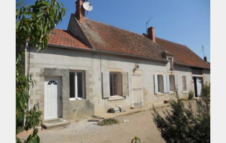 Réseau Immo-diffusion : Maison de village  SAINT-GEORGES-DE-POISIEUX  85 m2 106 000 € 