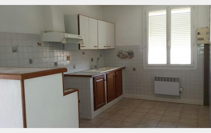 Réseau Immo-diffusion : Appartement P3  CHATEAUNEUF-LES-MARTIGUES  52 m2 109 000 € 