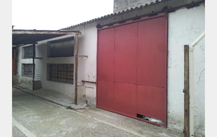 Réseau Immo-diffusion : Garage  PEYROLLES-EN-PROVENCE  100 m2 320 € 