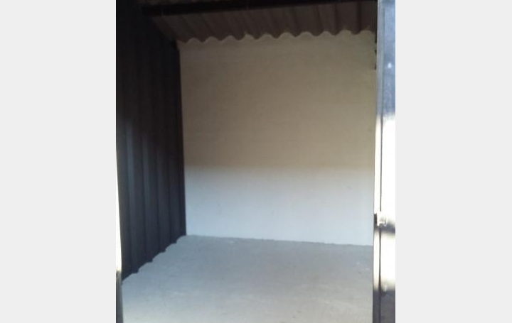 Garage MEYRARGUES (13650)  9 m2 150 € 