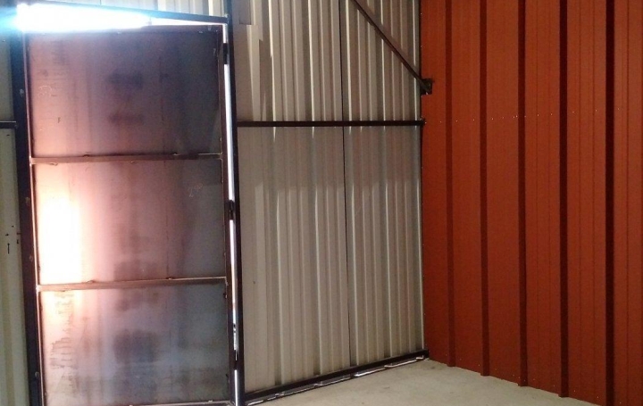 Réseau Immo-diffusion : Garage  PEYROLLES-EN-PROVENCE  24 m2 270 € 
