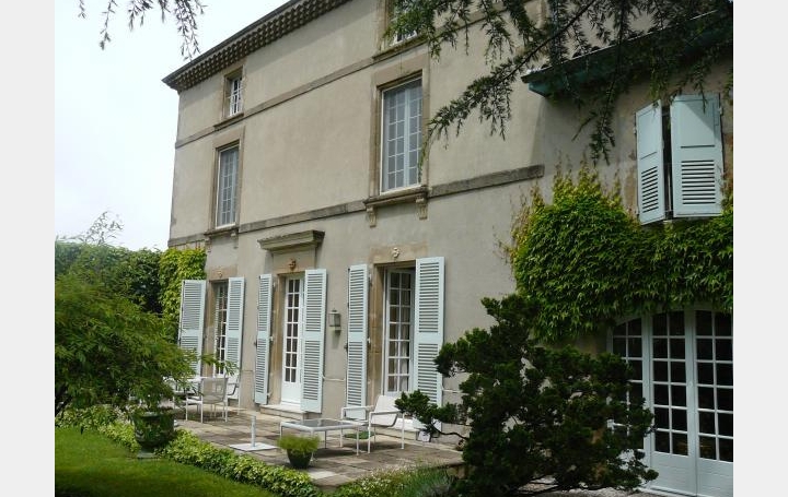 Réseau Immo-diffusion : Maison  LA ROCHE-DE-GLUN  292 m2 460 000 € 
