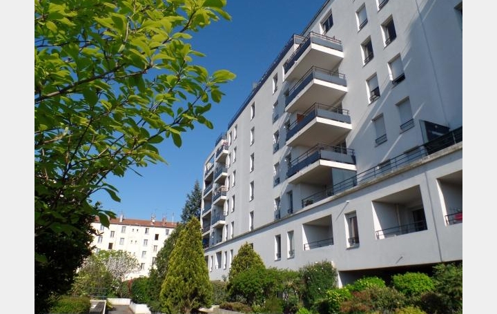 Réseau Immo-diffusion : Appartement P2  VILLEURBANNE  44 m2 650 € 