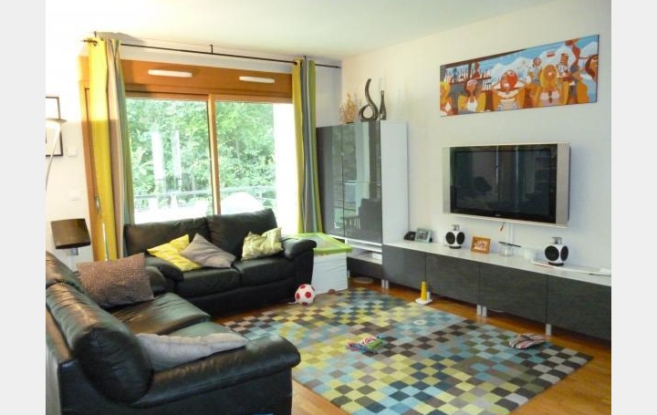 Réseau Immo-diffusion : Appartement P3  PREVESSIN-MOENS  70 m2 1 450 € 