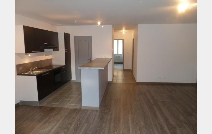 Réseau Immo-diffusion : Appartement P2  LE PONT-DE-BEAUVOISIN  64 m2 89 000 € 