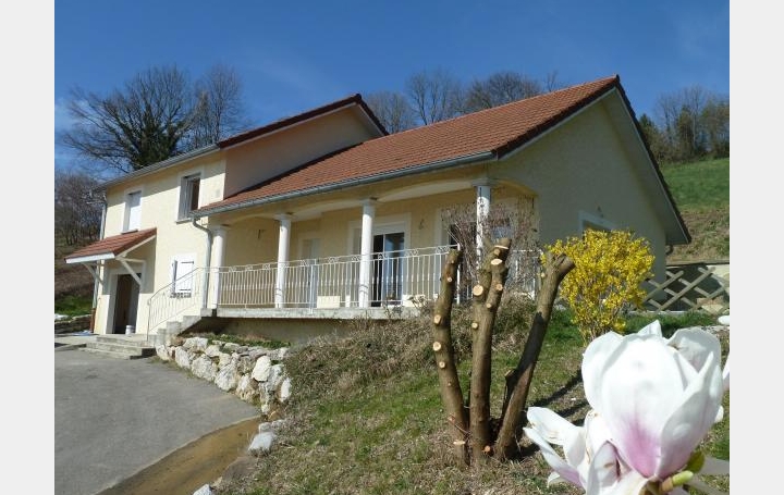 Réseau Immo-diffusion : Villa  SAINT-GENIX-SUR-GUIERS  150 m2 212 000 € 