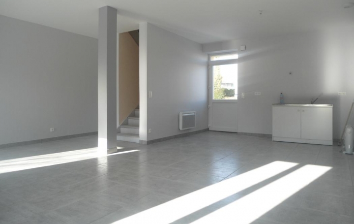 Réseau Immo-diffusion : Appartement P3  LES ABRETS  88 m2 138 000 € 