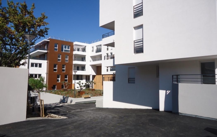 Réseau Immo-diffusion : Appartement P2  MARSEILLE 12ème 37 m2 675 € 