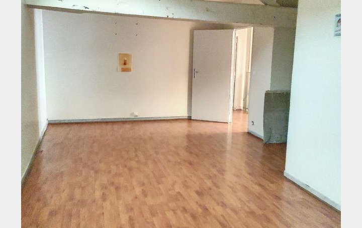 Local commercial MARSEILLE (13004)  550 m2 4 500 € 