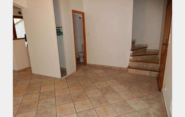 Réseau Immo-diffusion : Appartement P3  BOUC-BEL-AIR  70 m2 950 € 