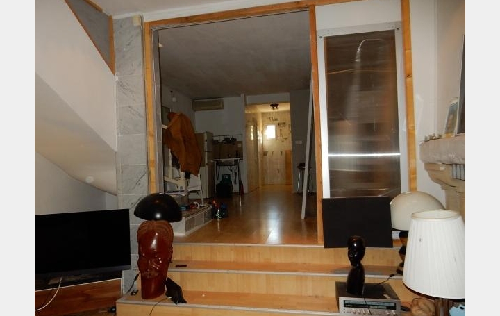 Réseau Immo-diffusion : Villa  AIX-EN-PROVENCE  50 m2 800 € 