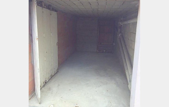 Réseau Immo-diffusion : Garage  PALAVAS-LES-FLOTS  14 m2 37 000 € 