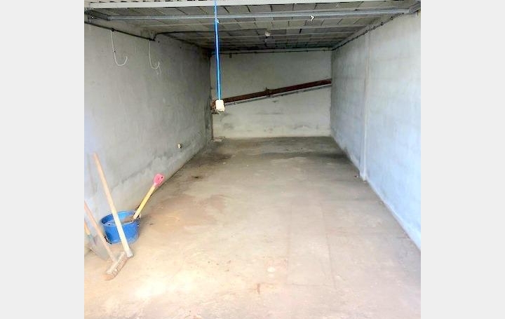 Réseau Immo-diffusion : Garage  PALAVAS-LES-FLOTS  21 m2 33 630 € 