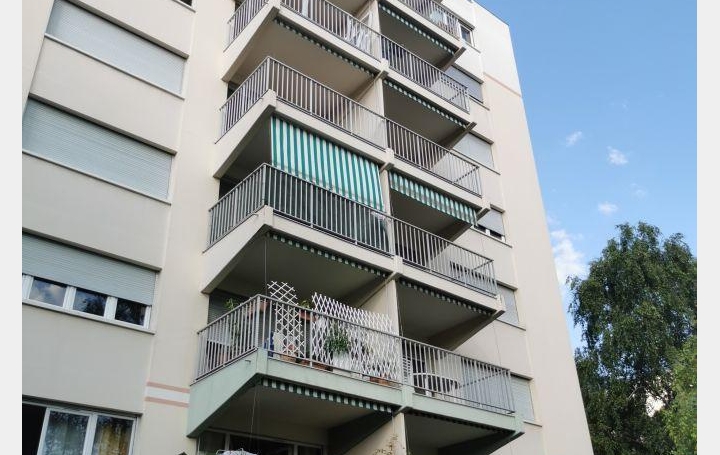 Réseau Immo-diffusion : Appartement P2  SAINTE-FOY-LES-LYON  61 m2 189 000 € 