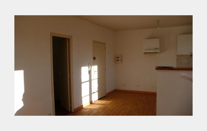 Réseau Immo-diffusion : Appartement P2  NIMES  35 m2 395 € 