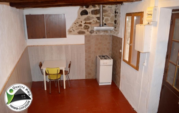 Réseau Immo-diffusion : Maison de village  THEZAN-LES-BEZIERS  35 m2 310 € 