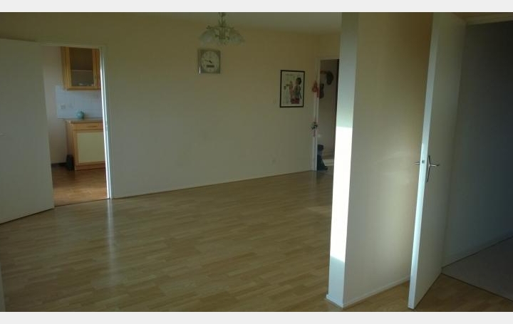 Réseau Immo-diffusion : Appartement P4  VANDOEUVRE-LES-NANCY  84 m2 126 000 € 