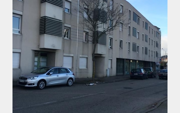Réseau Immo-diffusion : Appartement P3  GIVORS  66 m2 55 000 € 