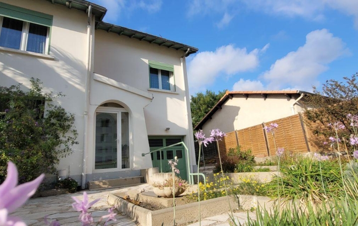 Réseau Immo-diffusion : Villa  CASTELNAU-LE-LEZ  66 m2 307 000 € 