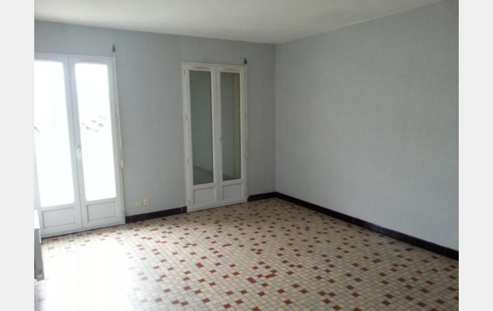 Réseau Immo-diffusion : Appartement P2  THURY-HARCOURT  46 m2 393 € 