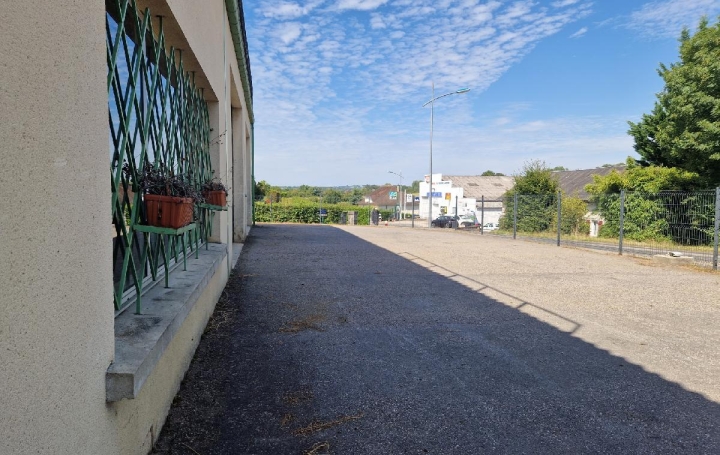 Local commercial LUBERSAC (19210)  579 m2 158 000 € 