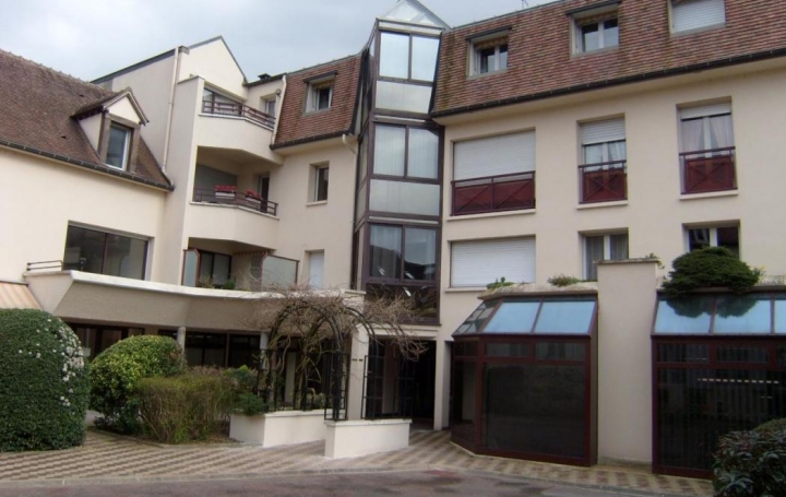 Réseau Immo-diffusion : Appartement P2  AUXERRE  41 m2 470 € 