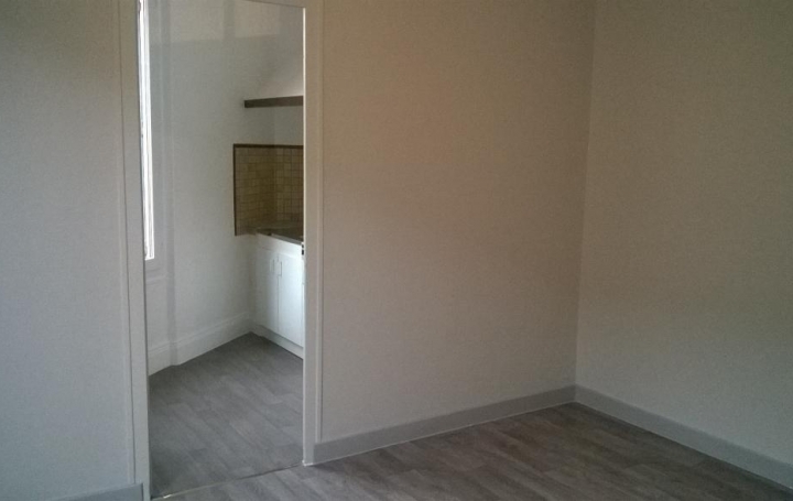 Réseau Immo-diffusion : Appartement P2  ROMILLY-SUR-SEINE  41 m2 315 € 
