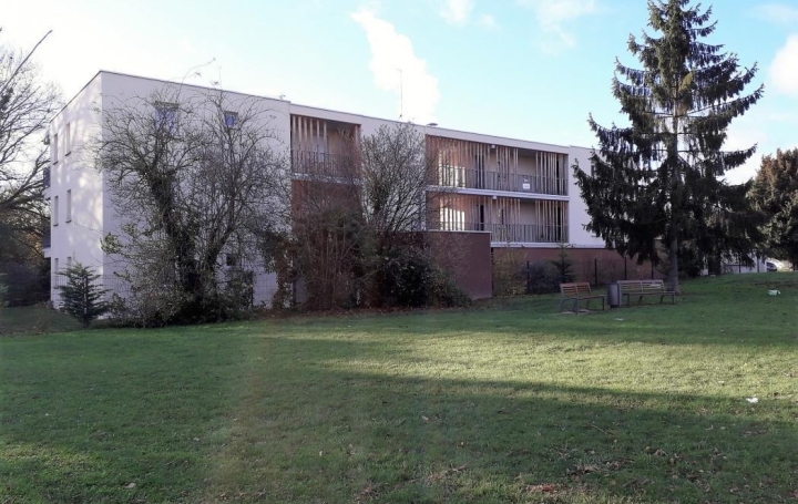 Réseau Immo-diffusion : Appartement P2  SAINT-ANDRE-LES-VERGERS  49 m2 744 € 