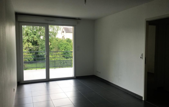 Réseau Immo-diffusion : Appartement P2  SAINT-ANDRE-LES-VERGERS  48 m2 660 € 