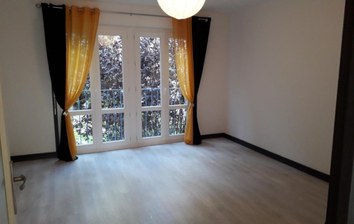 Réseau Immo-diffusion : Appartement P3  SAINT-ANDRE-LES-VERGERS  66 m2 680 € 
