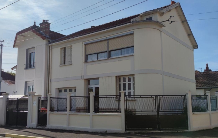 Réseau Immo-diffusion : Maison de ville  SAINT-JULIEN-LES-VILLAS  112 m2 189 000 € 