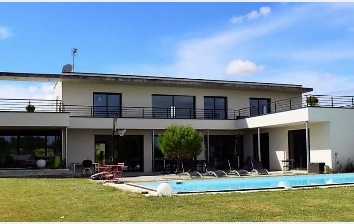 Réseau Immo-diffusion : Villa  TROYES  270 m2 598 000 € 