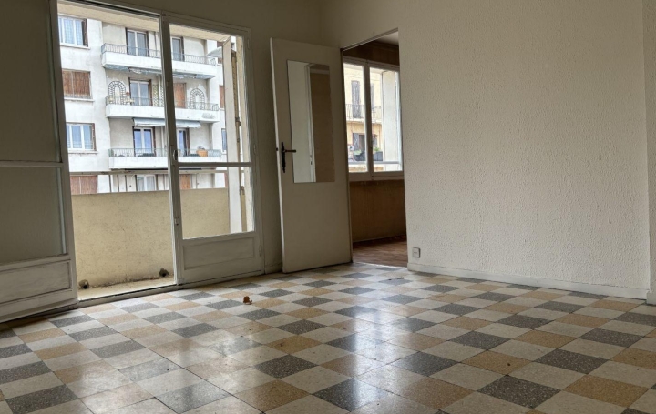Réseau Immo-diffusion : Appartement P3  MARSEILLE 4ème 49 m2 105 000 € 