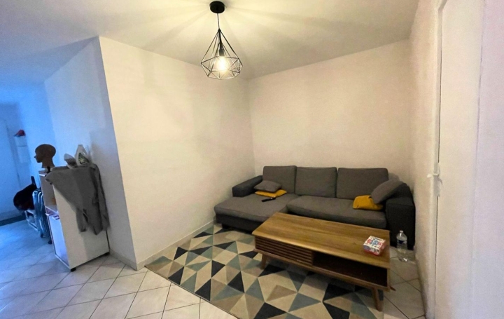 Réseau Immo-diffusion : Appartement P1  CERGY  10 m2 450 € 