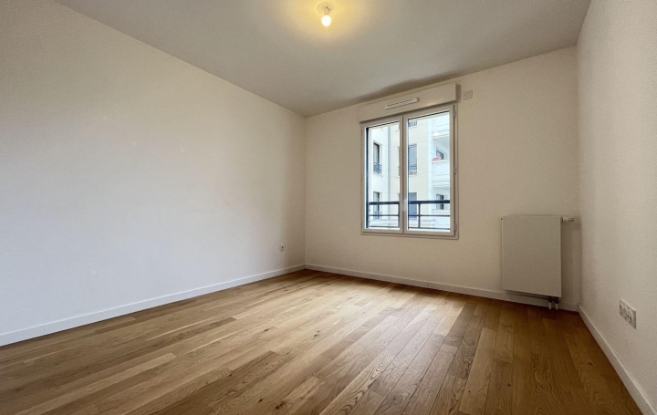 Réseau Immo-diffusion : Appartement P3  CLAMART  67 m2 1 450 € 