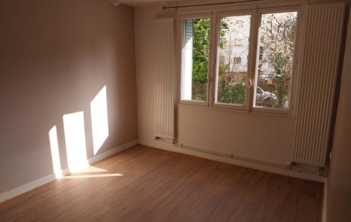 4 Pièces CHAMBERY (73000)  67 m2 142 000 € 