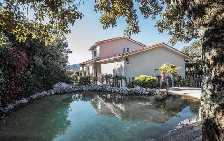 Réseau Immo-diffusion : Villa  SAINT-MATHIEU-DE-TREVIERS  160 m2 399 000 € 