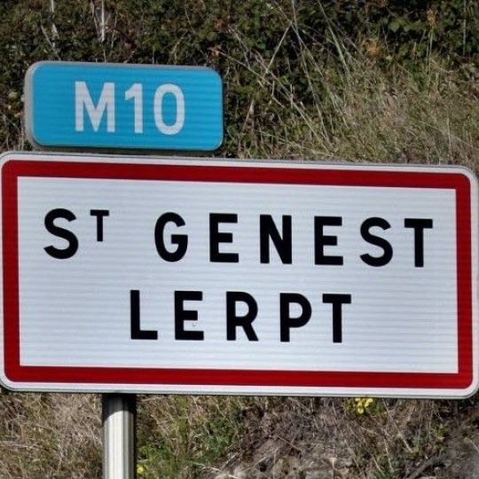 Autre SAINT-GENEST-LERPT (42530) 750.00m2 430 000 € 