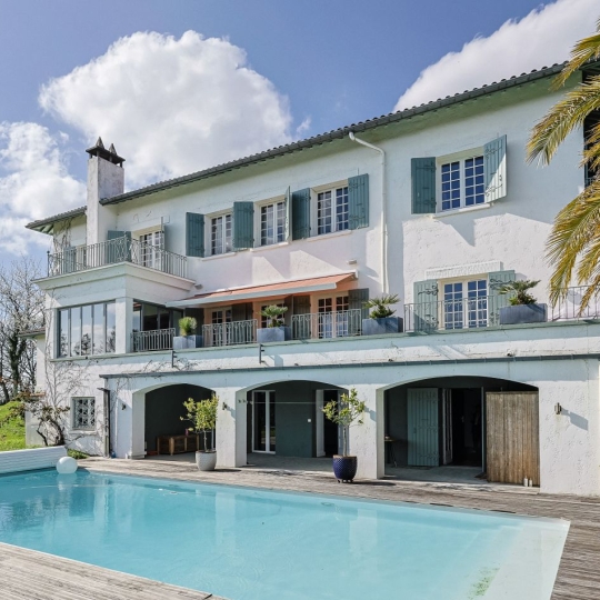 Réseau Immo-diffusion : Domaine JURANCON (64110) 386.00m2  1 890 000 € 