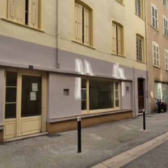Local / Bureau MACON (71000) 28.00m2 492 € 