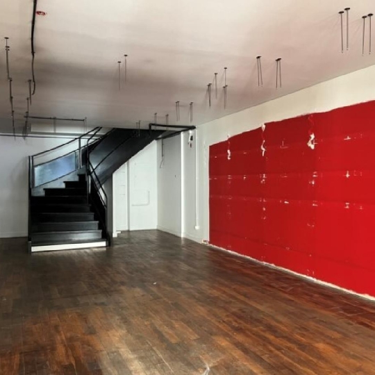 Local commercial MACON (71000) 130.00m2  - 2 190 € 