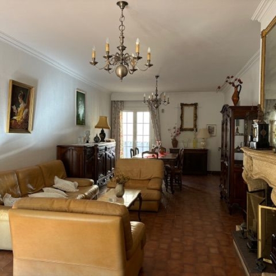 Maison / Villa REMOULINS (30210) 240.00m2 295 000 € 