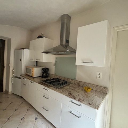 Maison / Villa REMOULINS (30210) 240.00m2 320 000 € 