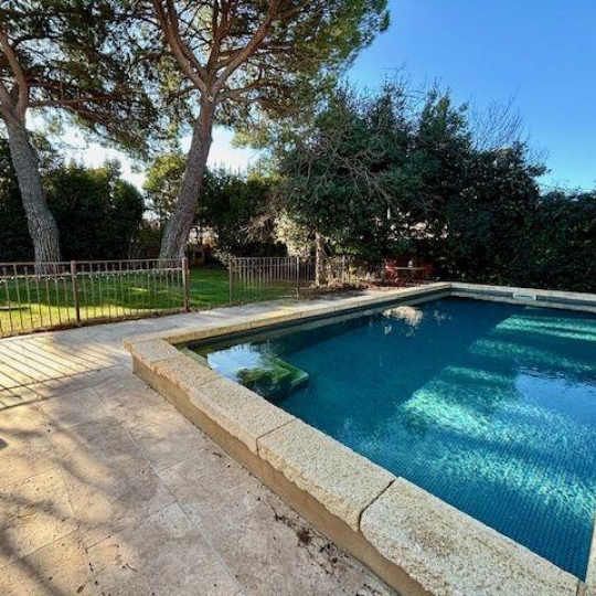 Réseau Immo-diffusion : Maison NIMES (30000) 260.00m2  680 000 € 